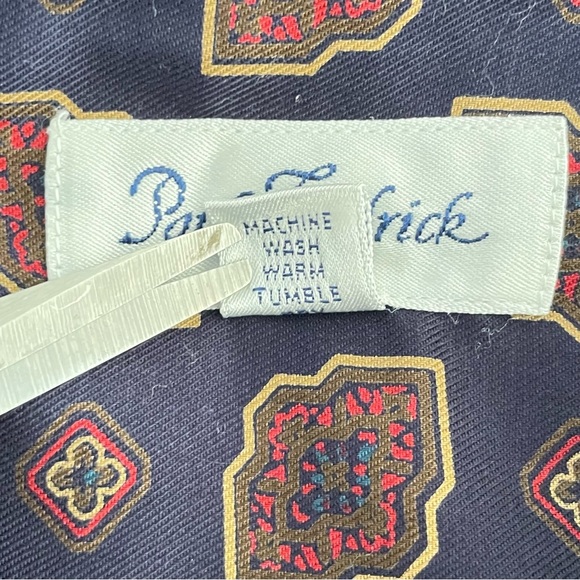 Paul Fredrick XL Button Down Shirt 100% Cotton Navy Blue Geometric Print - Picture 8 of 12